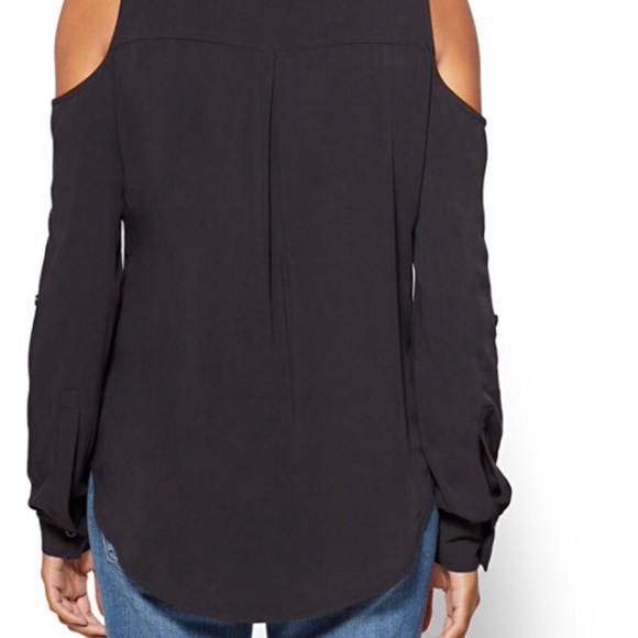 ❗️last one❗️New soft,  cold shoulder  green blouse - Picture 3 of 4